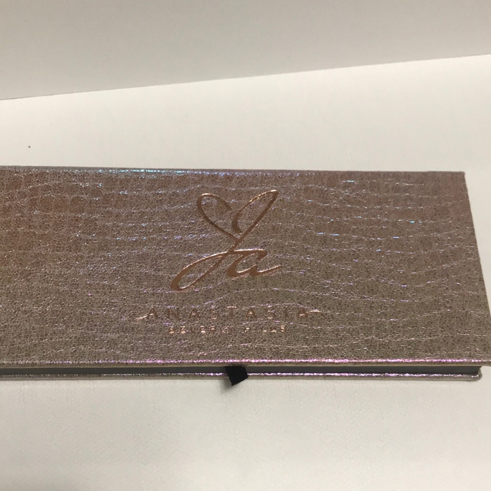 Anastasia Beverly Hills Jackie Aina palette